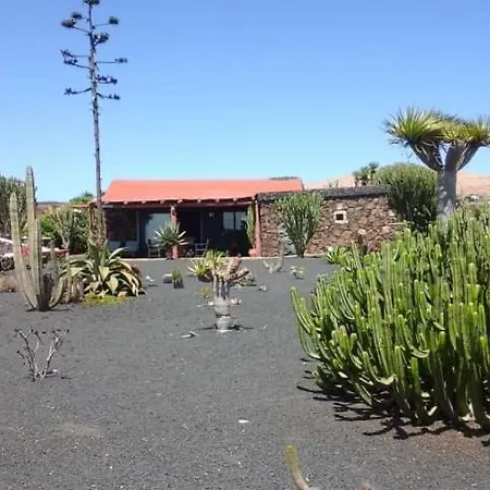 Teguise Sleeps 2 Wifi تيغيسي